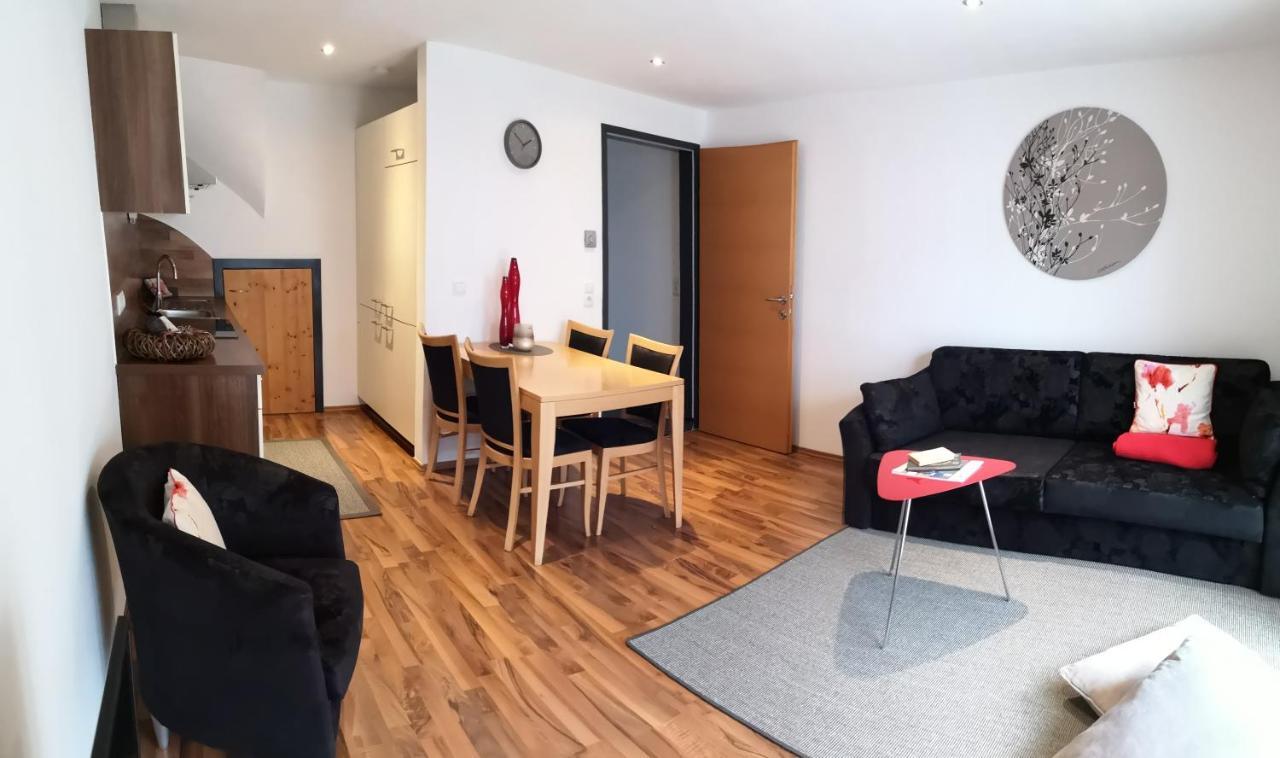 Ferienhaus Adela Шрунс Экстерьер фото
